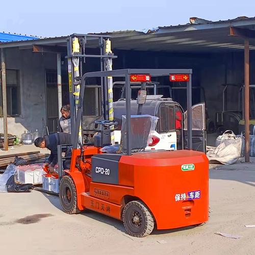 小型四轮座驾式环保电动叉车 1吨、2吨、3吨液压装卸搬运的绿色先锋